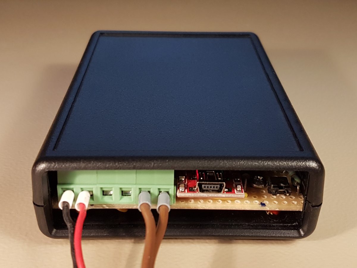 Build a Smart Raspberry Pi UPS on Arduino | μF